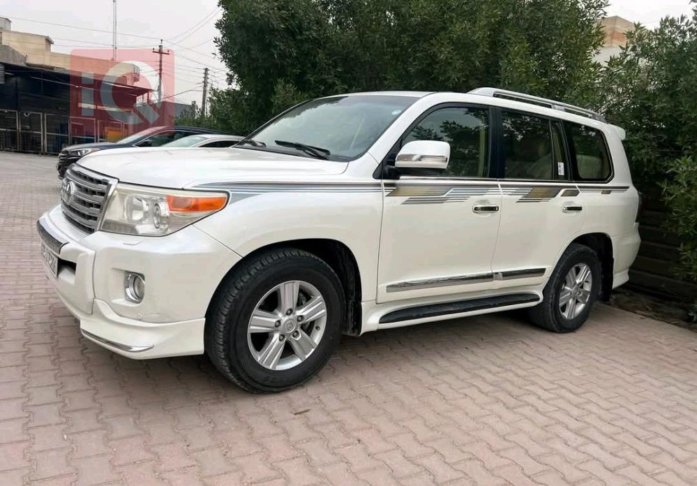 تويوتا لاندكروزر